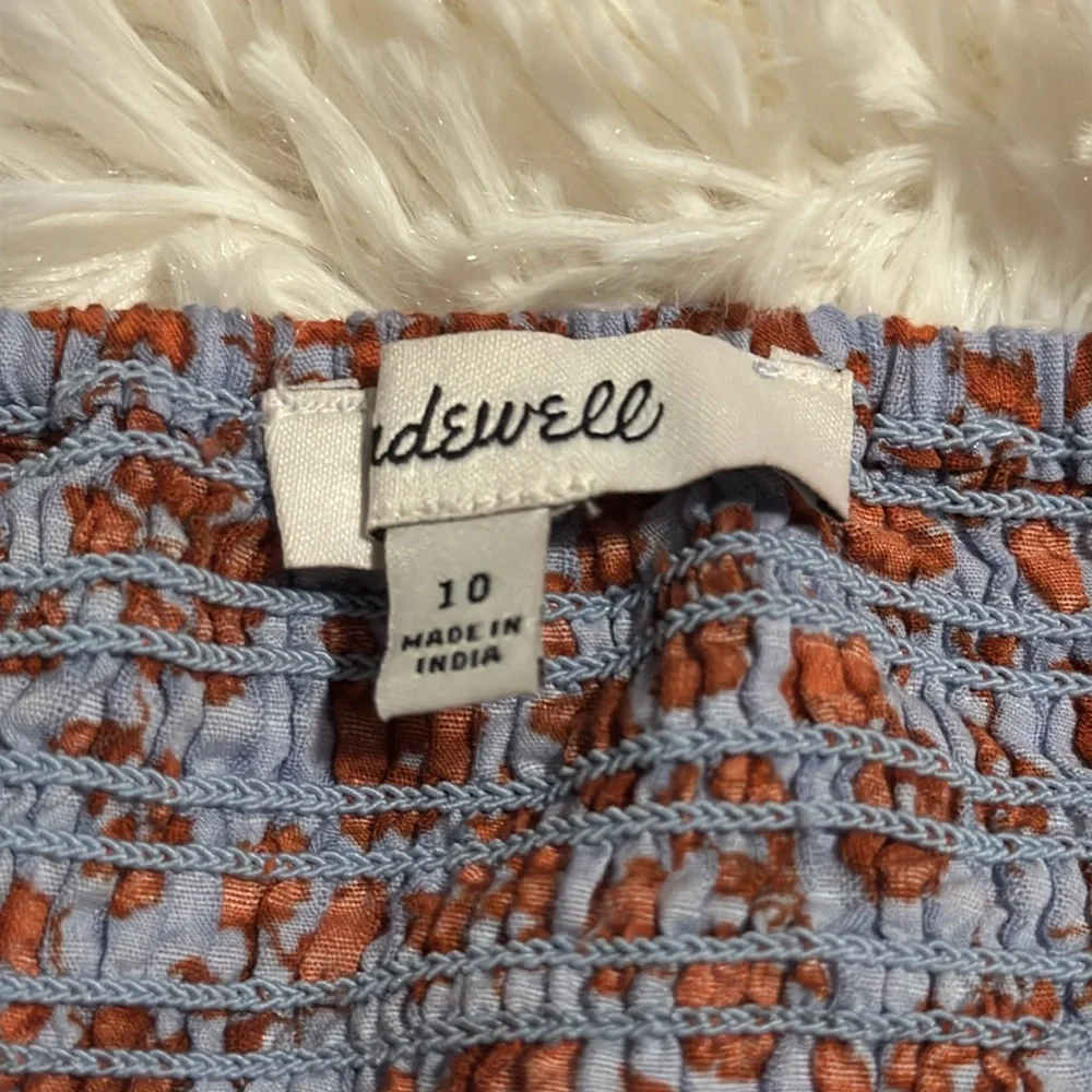 Madewell Button-Front Smocked-Back Top in Piccola Floral in Pale Dawn 10